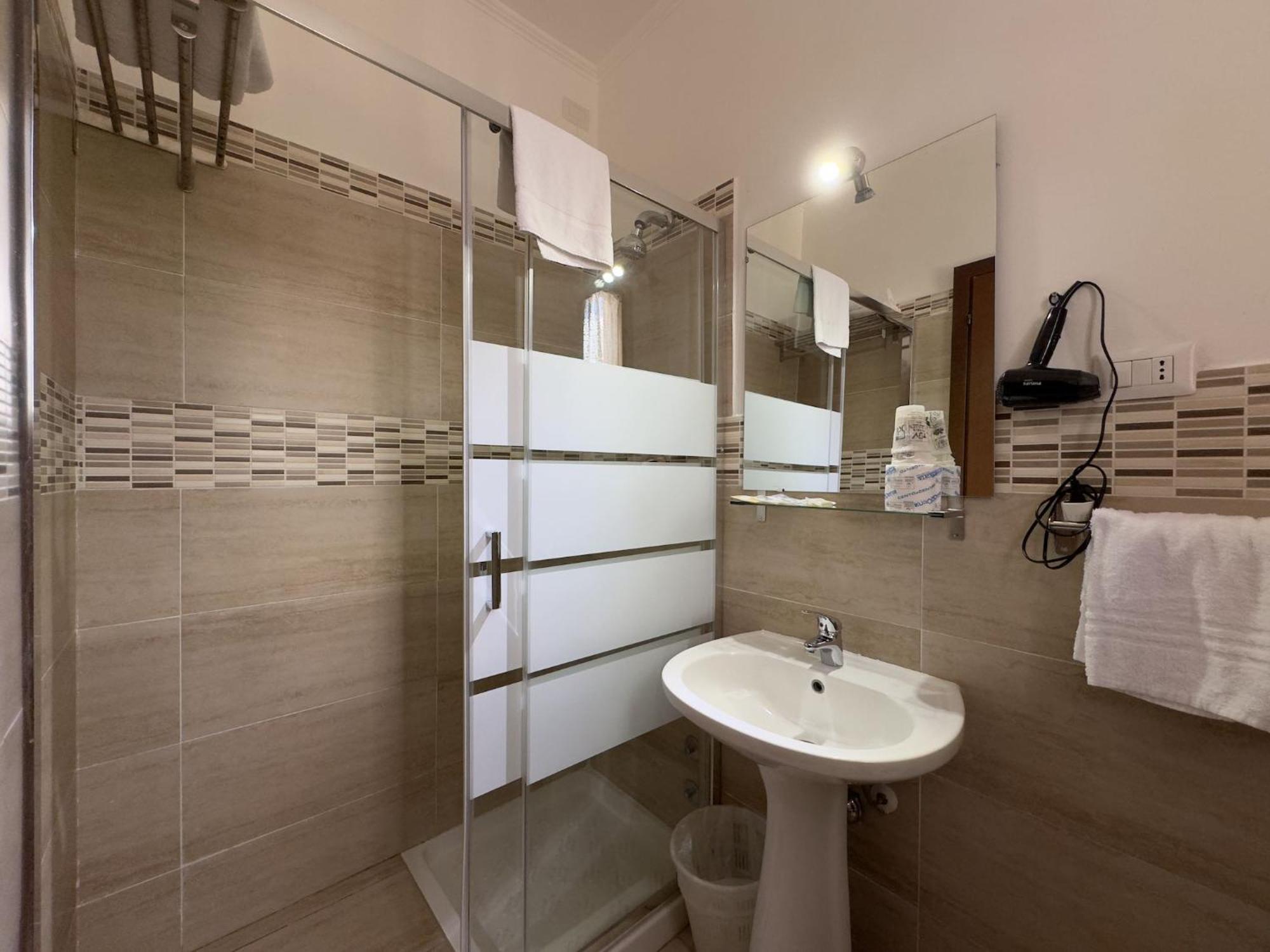 Hotel Villa Robinia جنزانو دي روما المظهر الخارجي الصورة