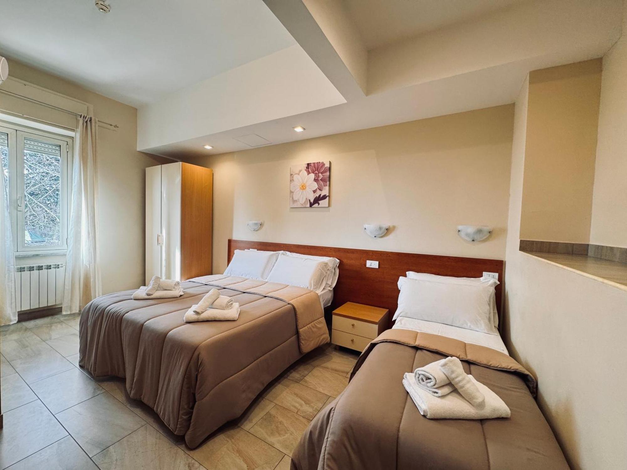 Hotel Villa Robinia جنزانو دي روما المظهر الخارجي الصورة